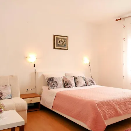 Haus Derado 132s 아파트 수페타르